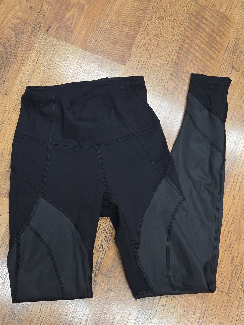 Lululemon Wunder Under HR Black Shine Tight 28"